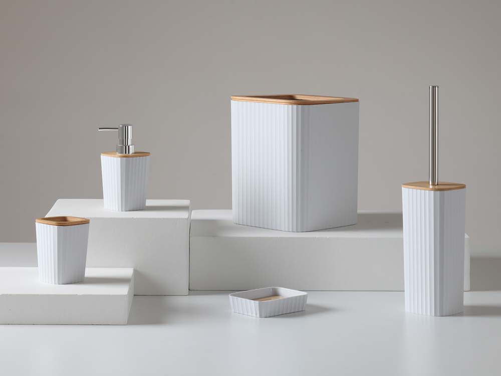 Set Bagno Accessori Completo - 5 Pezzi, in Plastica Liscia Con Dettagli bianco